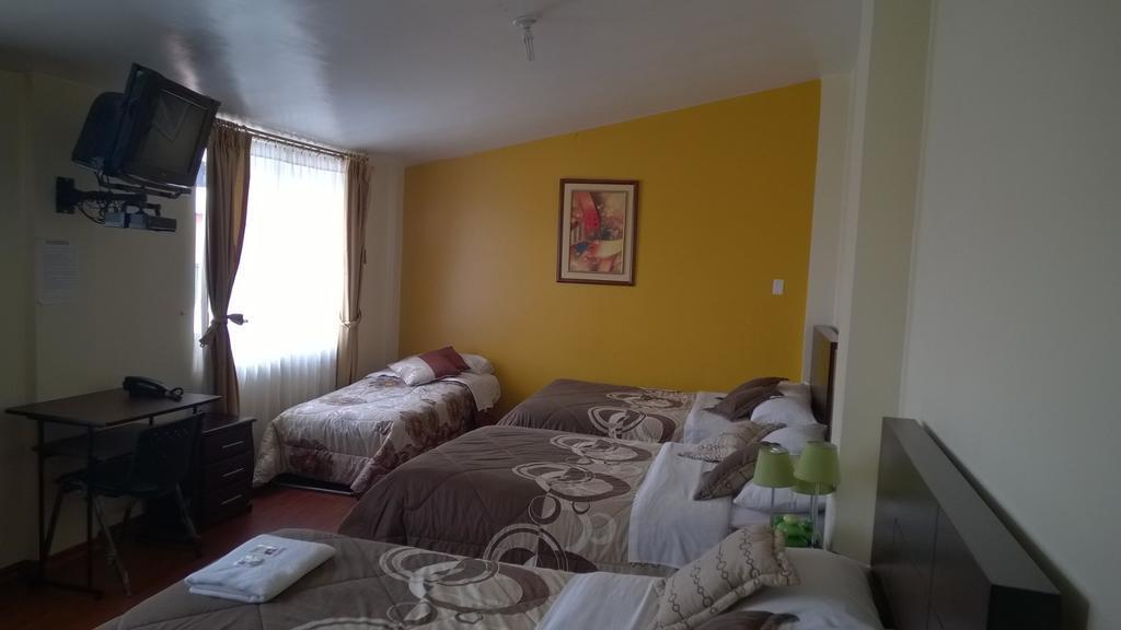 Hostal El Roble Quito Rum bild