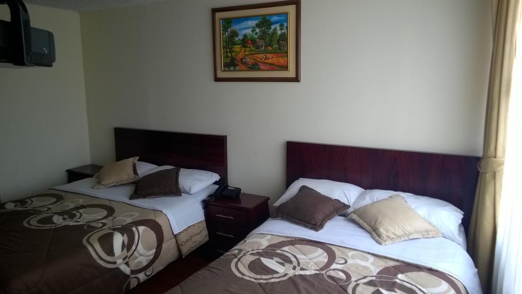 Hostal El Roble Quito Exteriör bild