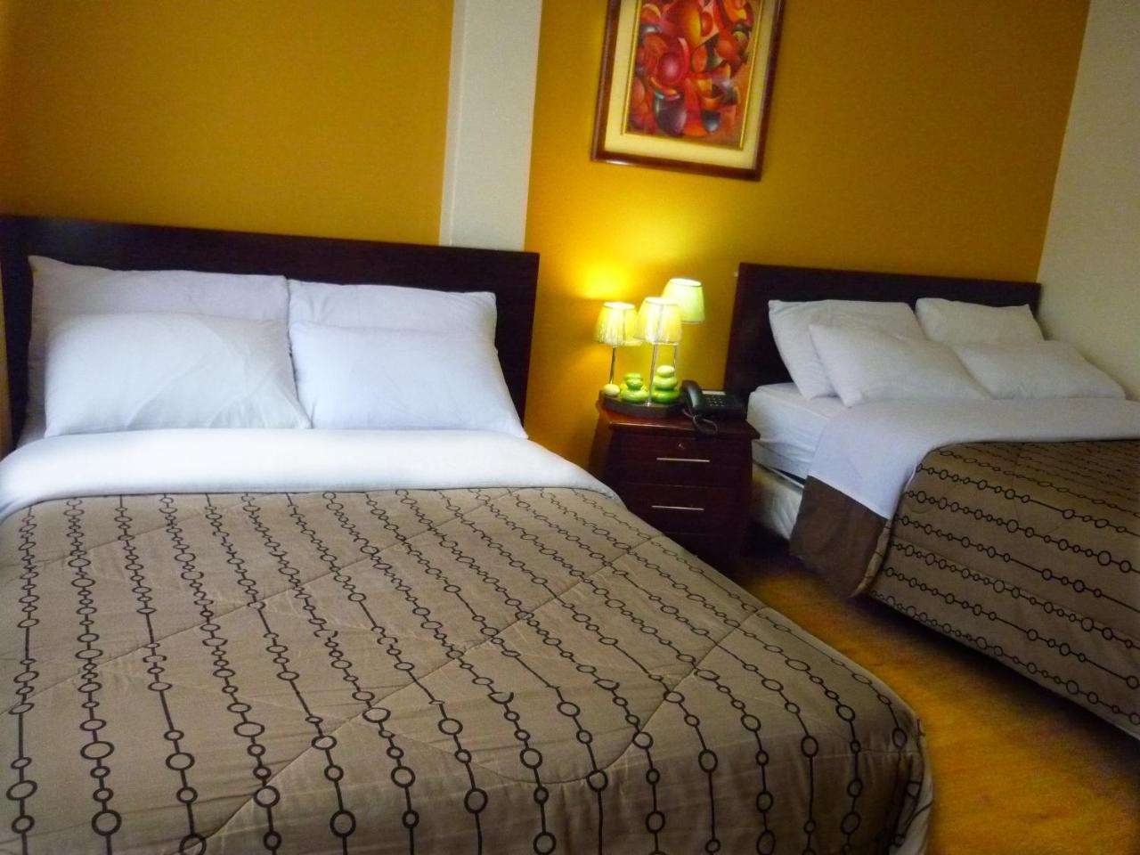 Hostal El Roble Quito Exteriör bild